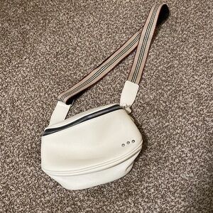 Super cute cream belt bag